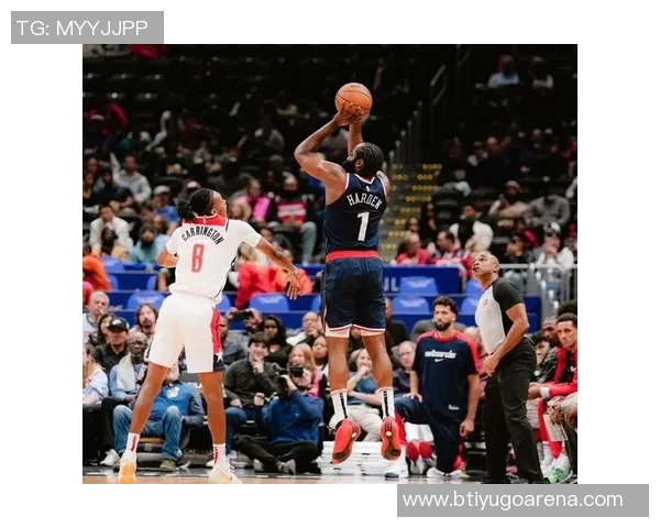 米切尔第三节火力全开8投6中三分1中3独得14分助队追分奋起反击 米切尔第三节火力全开8投6中三分1中3独得14分助队追分奋起反击